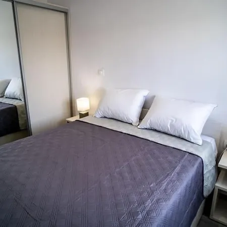 Apartment Ble 2 *