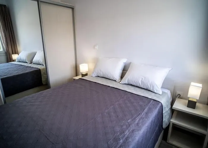 Διαμέρισμα Ble 2 *